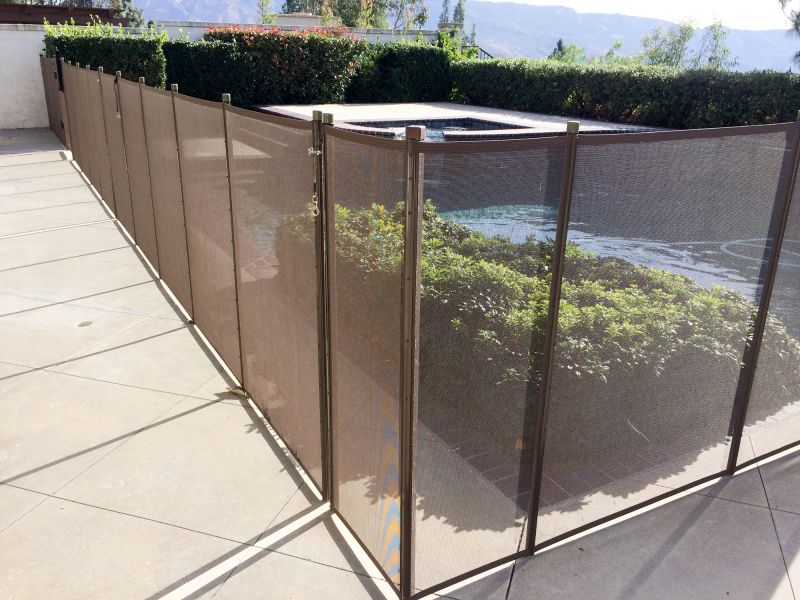Wide Mesh Pool Fence